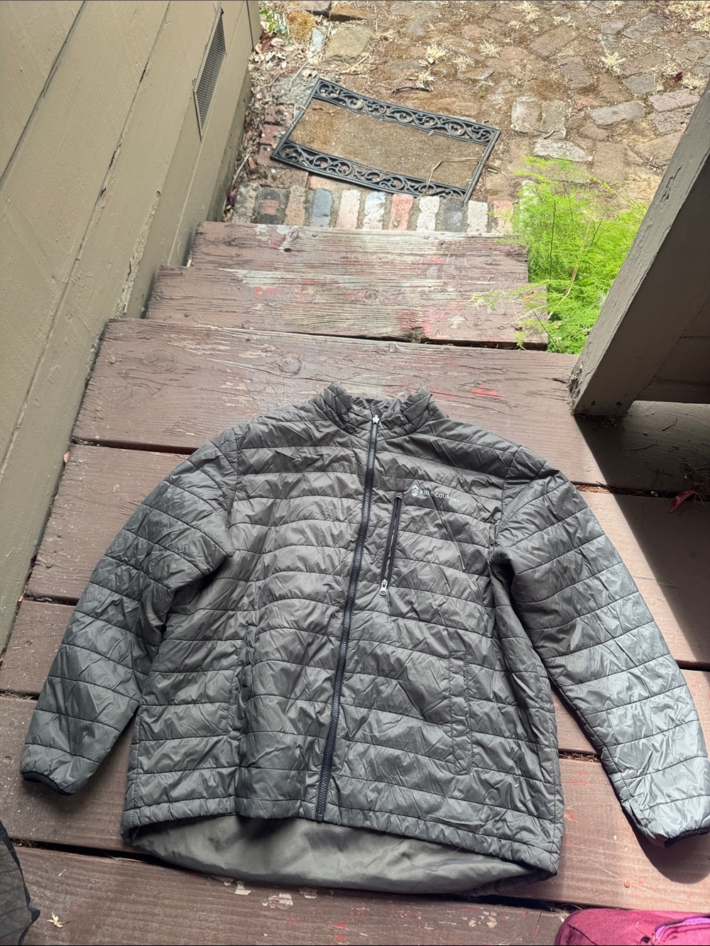 Free Country Men's Quilted Puffer Jacket in Gray